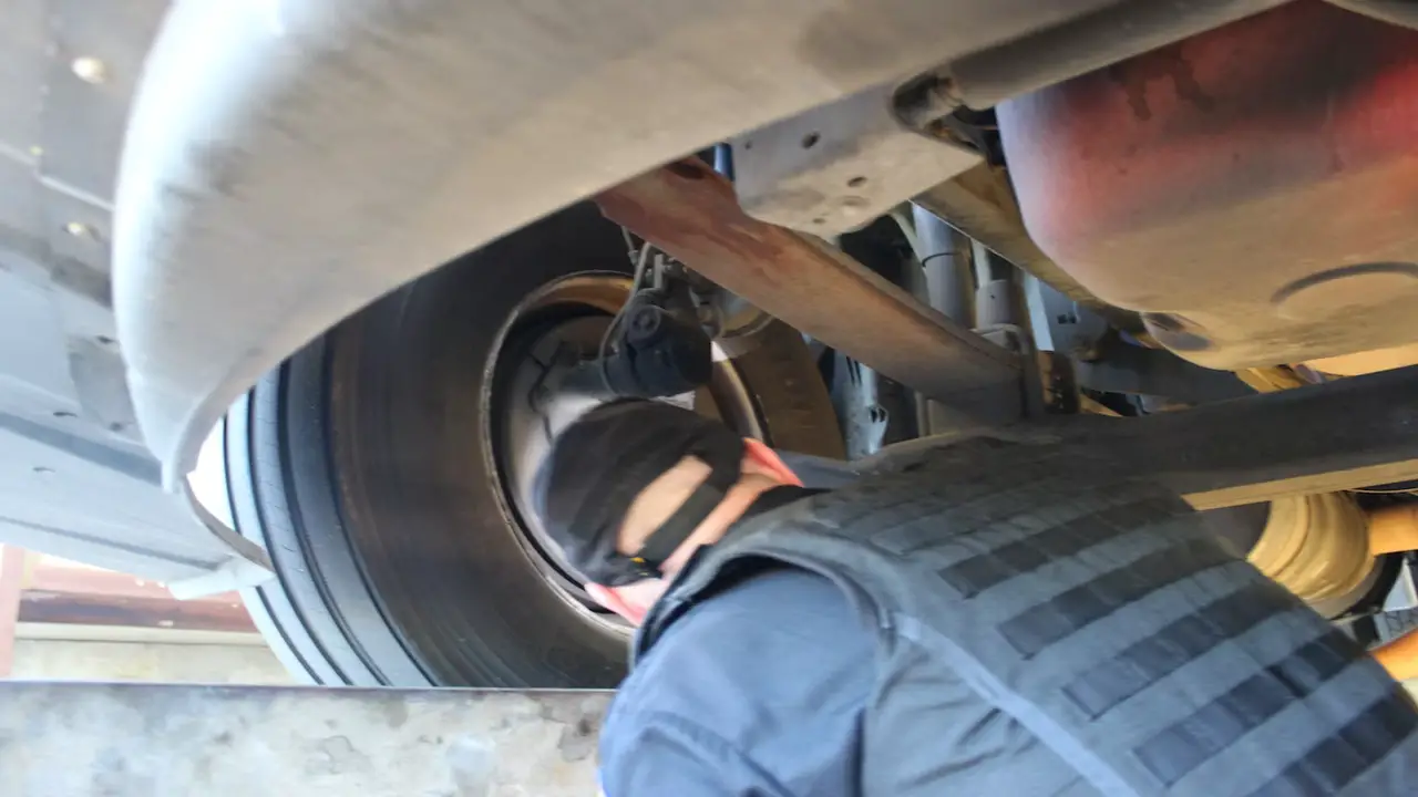 What Should I Do If My Truck Or Trailer Is Not Leveling Properly