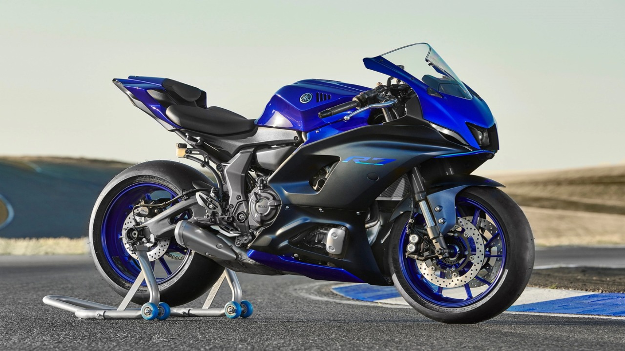 Reviews Of Yamaha R7